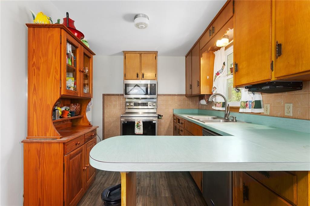 9382 N Cookingham Drive