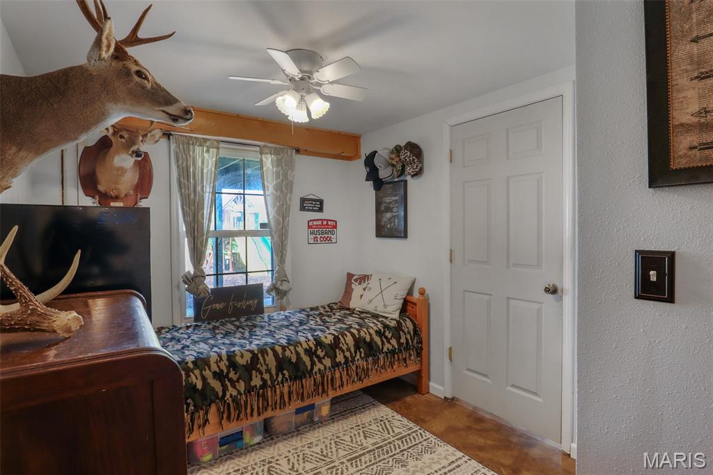 301 Ridgewood Court