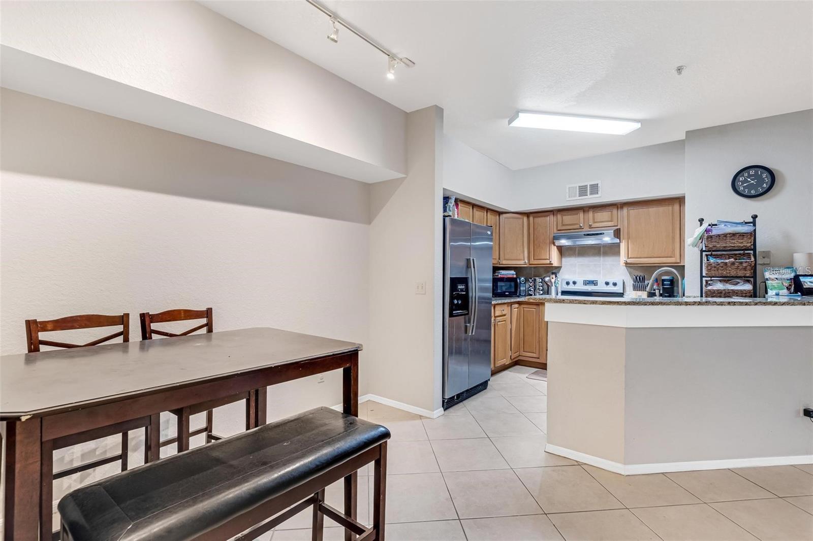 829 Camargo Way 209