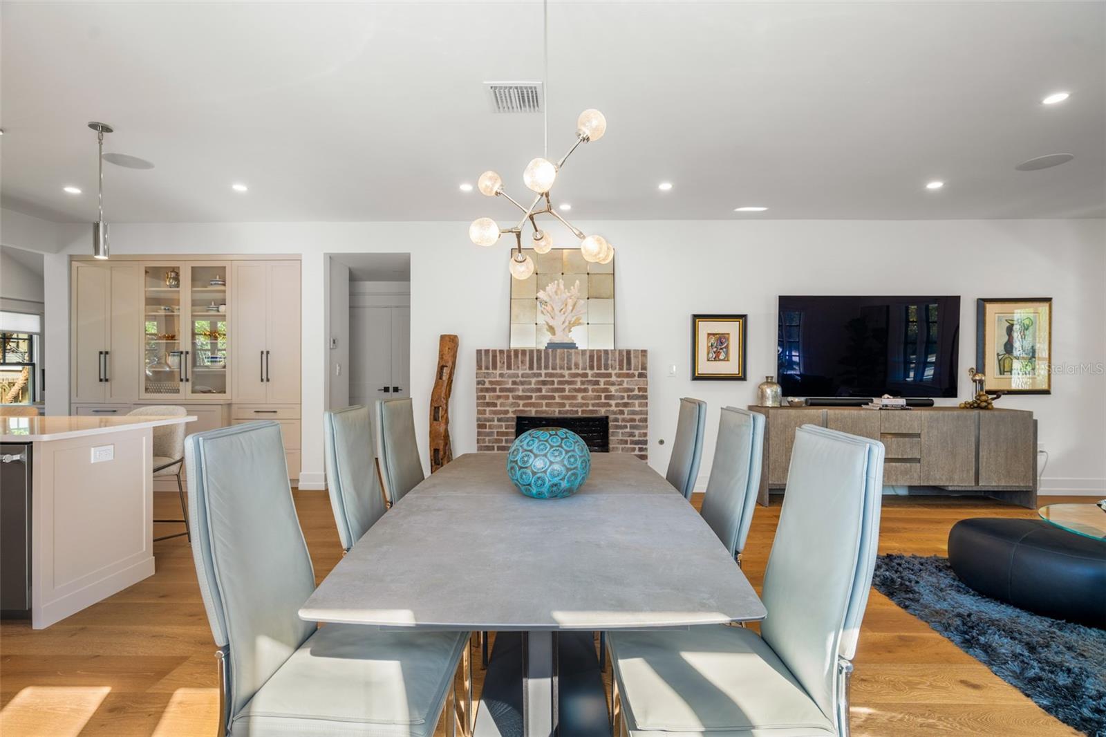 5302 N Central Avenue