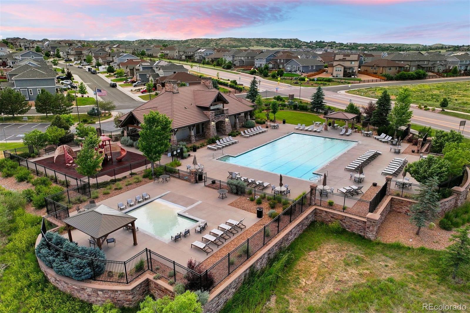 8015 Grady Circle