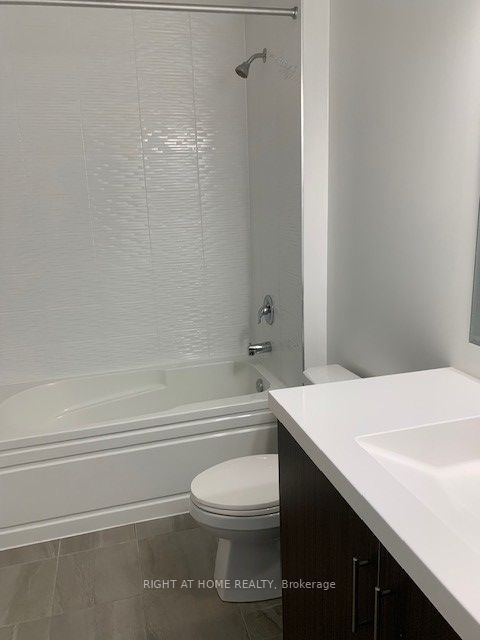 1105 Leger Way 428