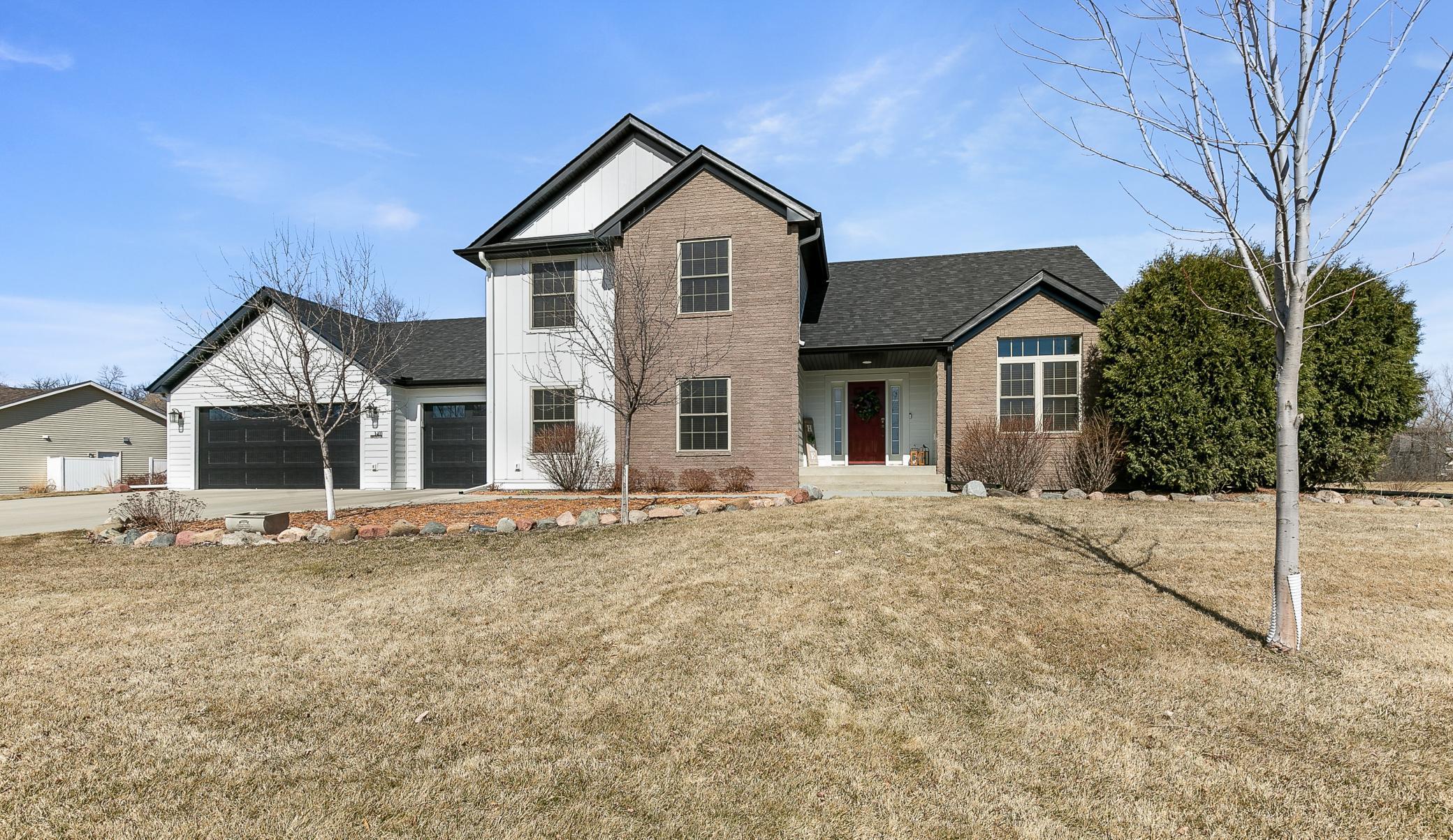 1411 Grizzly Lane