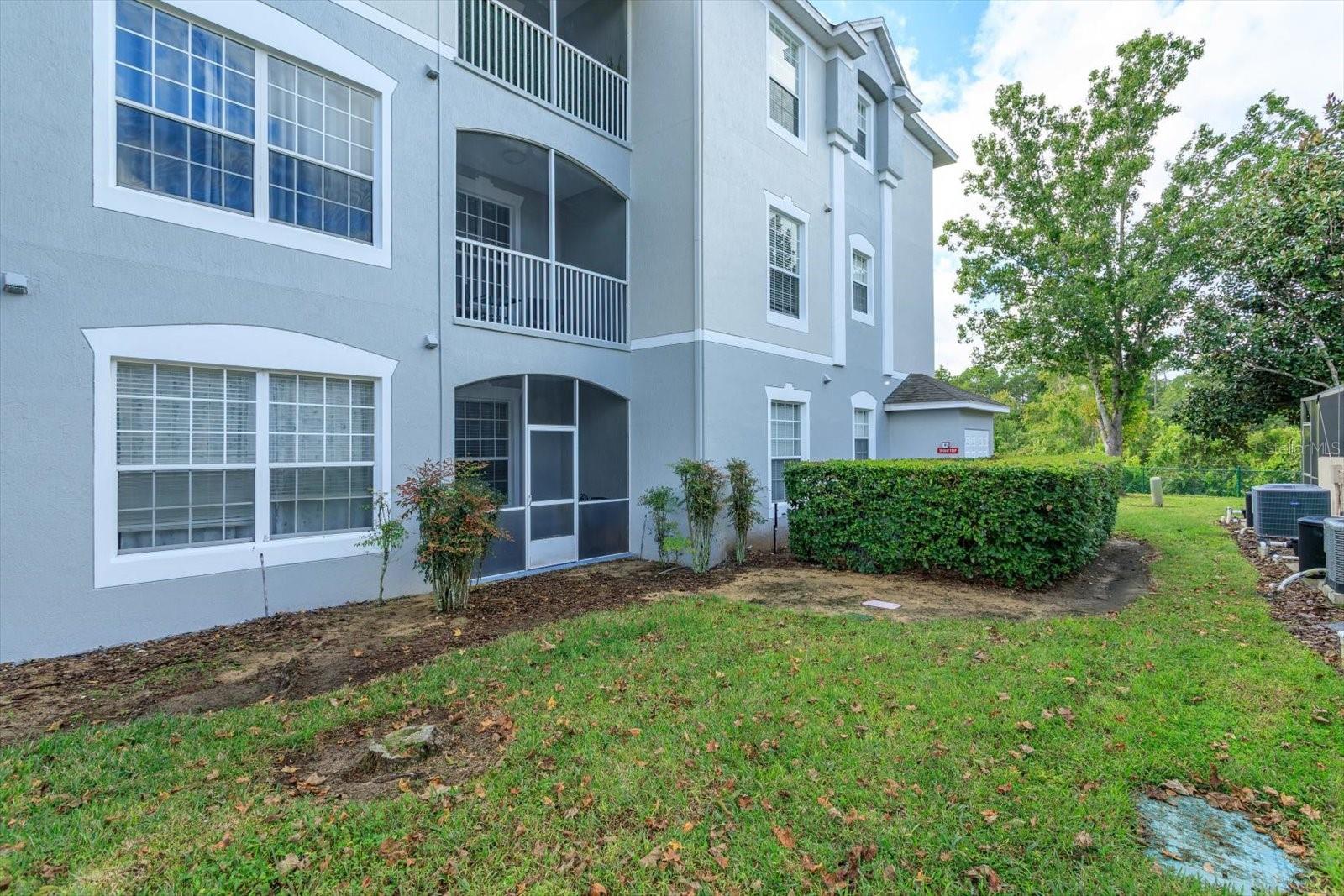 2310 Silver Palm Dr 104