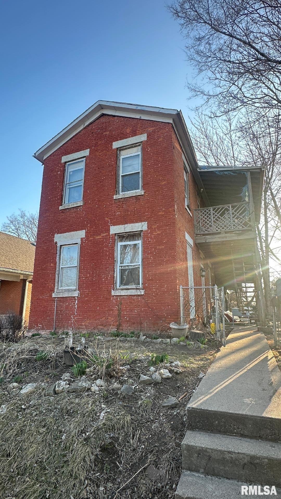 Investment opportunity! Up/down duplex with great potential for renovation and rental income. Property needs work and is being sold as-is. Perfect for investors or rehab buyers looking to add value. Both units currently rented, main level - $600, upper - $300