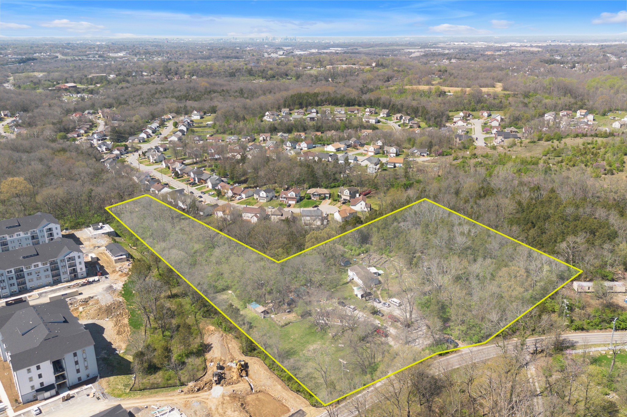 Attention Investor & Developers. Great potential for commercial or multi-family development. Very convenient location. Close to I-24 and all major shopping. The mobile home is currently rented.  Also view other listing next to this listing mls#2638198  Selling both together not separately.