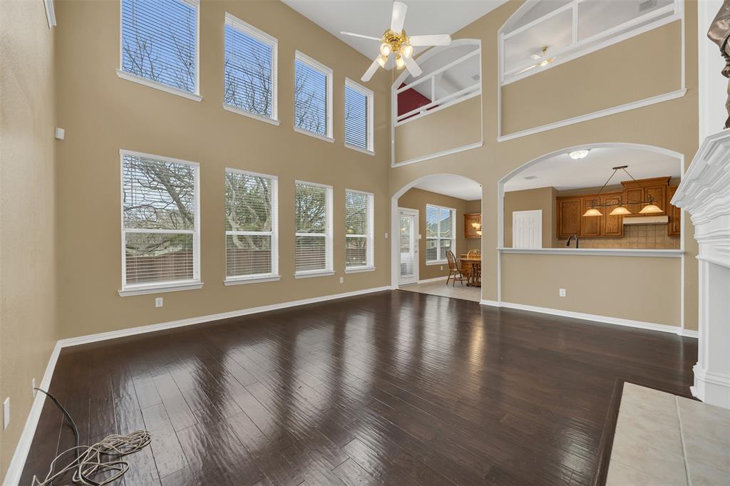 9909 Oakmont Court