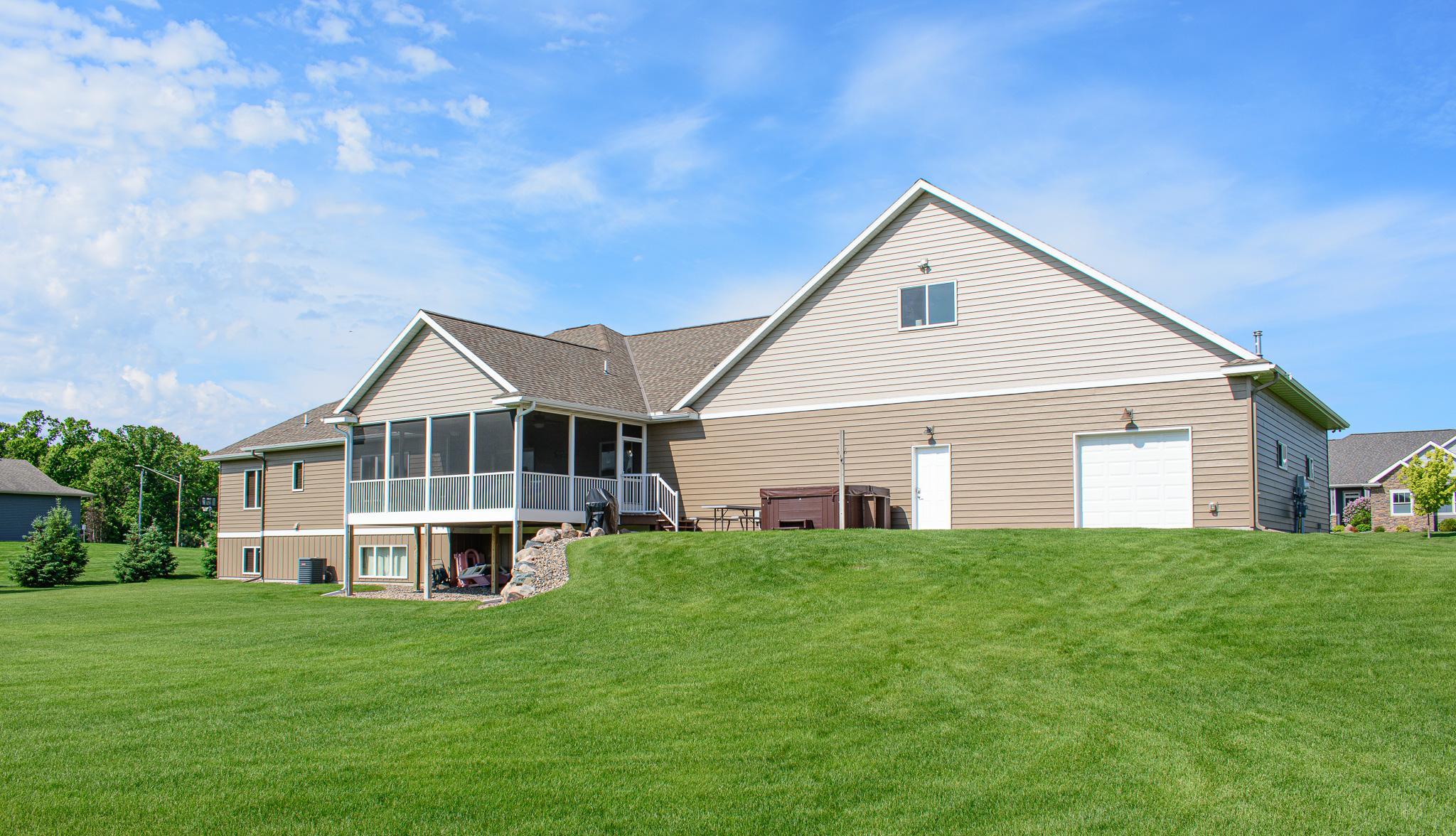 2142 Monarch Court