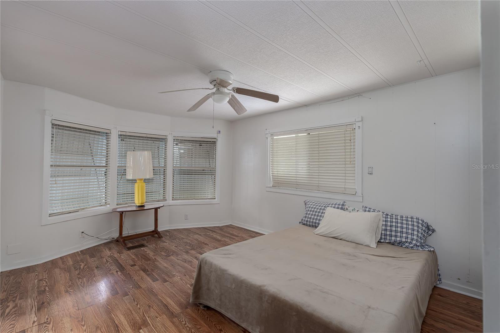 6710 36th Avenue E 32