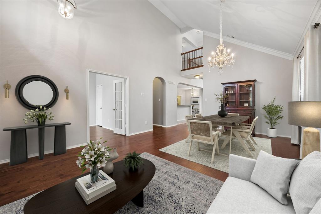 9004 Regal Oaks Drive