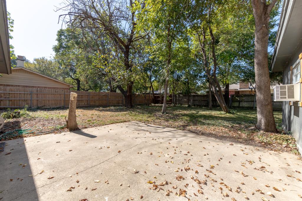 2000 Kerry Drive