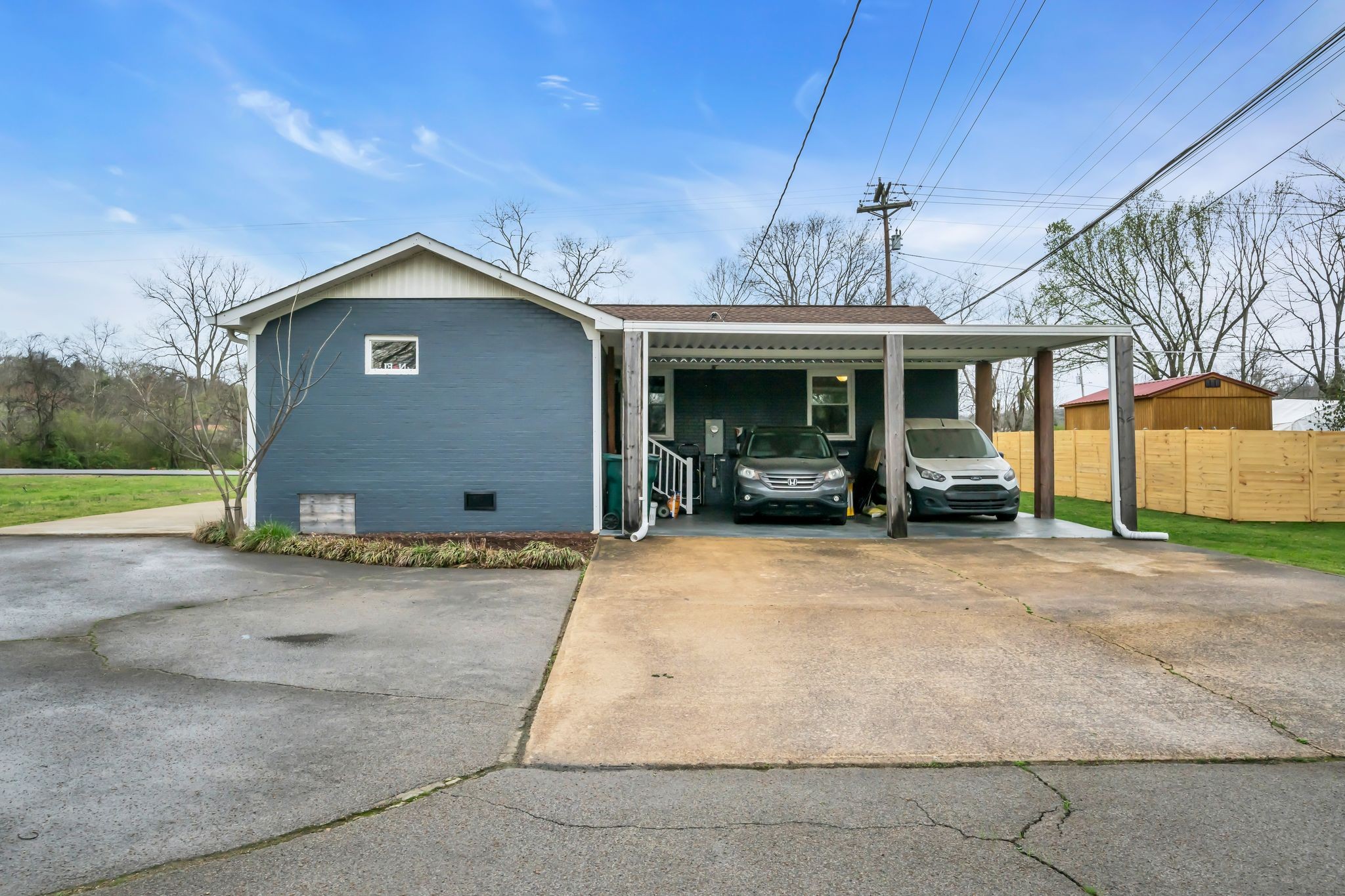 101 Simpson Ave