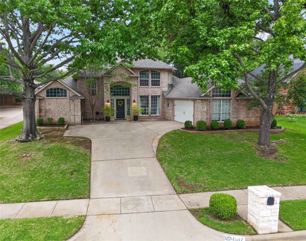 1917 Winding Creek Boulevard, Flower Mound, TX