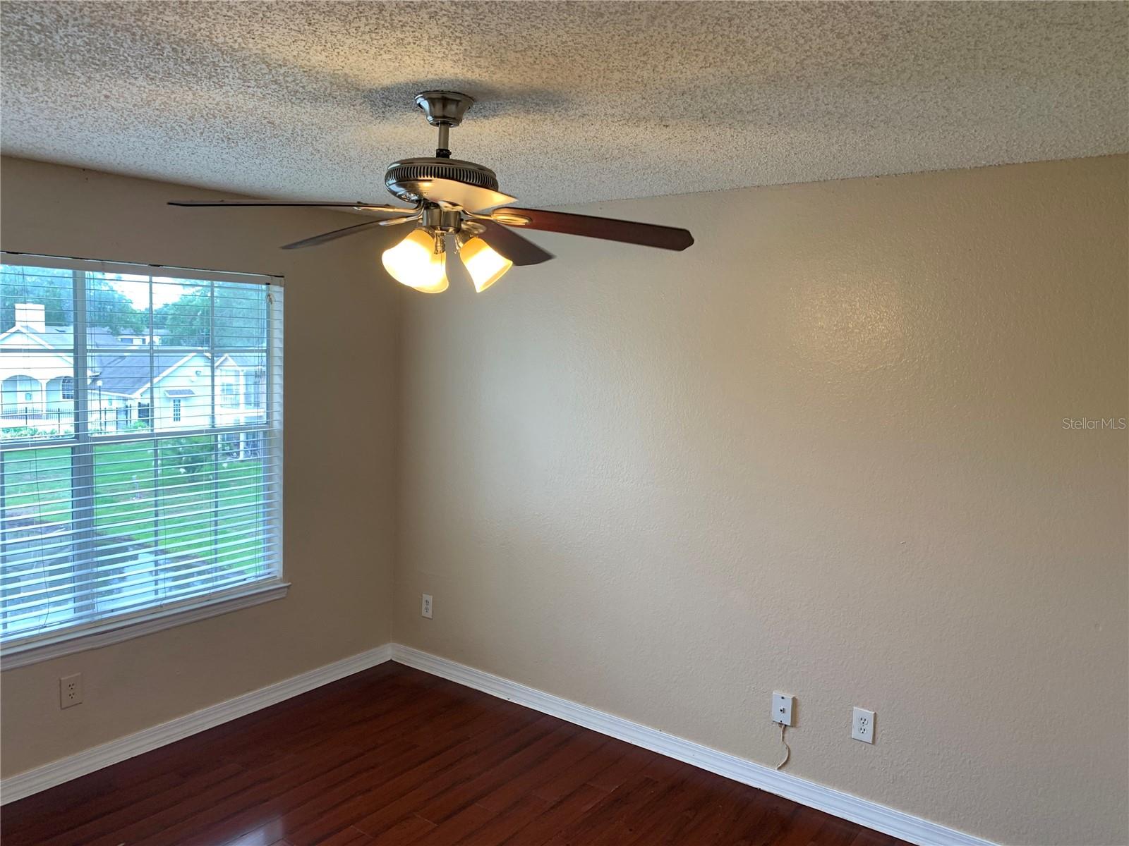 2550 N Alafaya Trail 3305