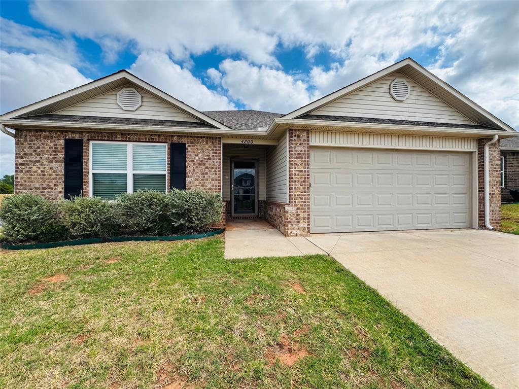 Move-in ready in Siena Ridge! This 3-bedroom, 2-bath home offers a great open layout with the living room, kitchen, and dining area flowing together. Sited on EXPANSIVE corner lot, fully fenced. The kitchen features dark wood cabinetry, a 5-burner gas range, pantry, and plenty of counter space. The primary suite includes a private bath and walk-in closet. Additional features include a 2-car garage, interior laundry room, and blinds throughout. Enjoy the covered back patio, perfect for relaxing or entertaining. Great home with a functional layout and ready for its next owner. Schedule your showing today!