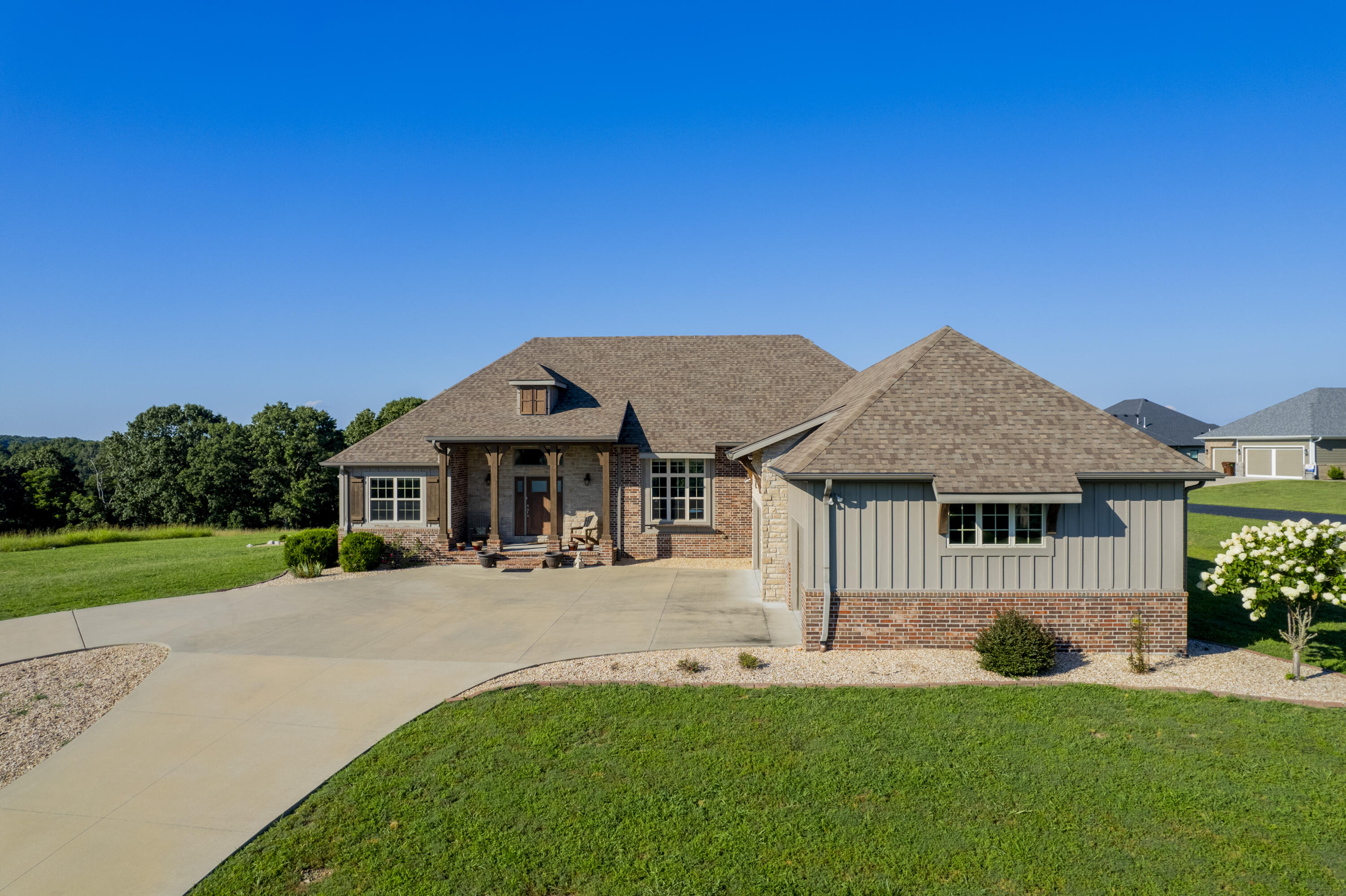 322 Sunset Drive