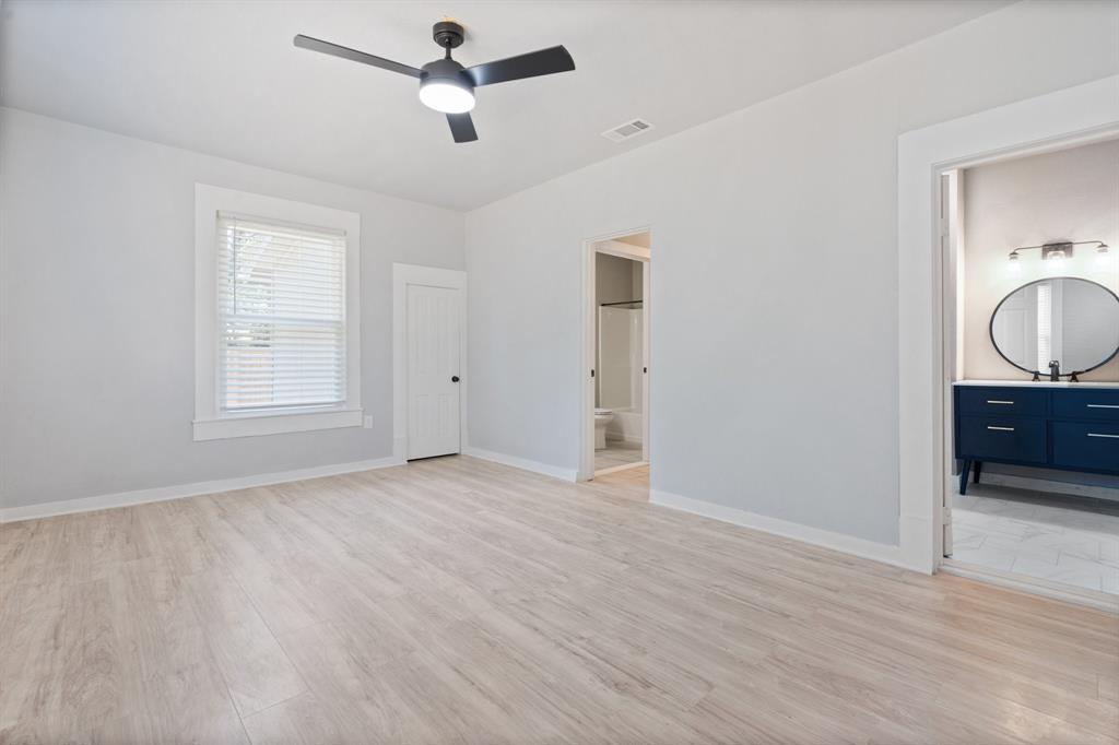 505 1/2 College Street 505