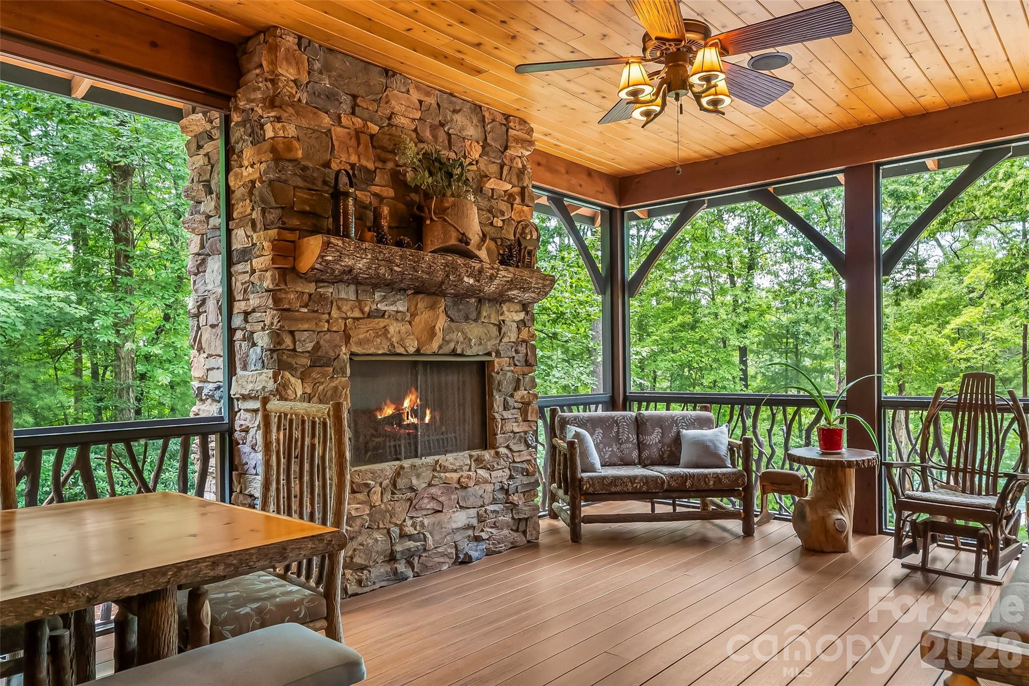 1814 Yellow Fork Trail E