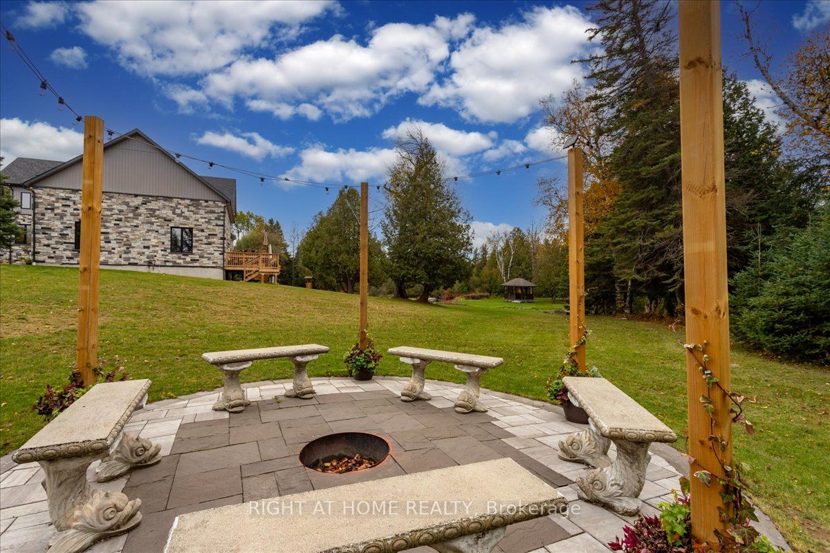 635138 Highway 10 N/A