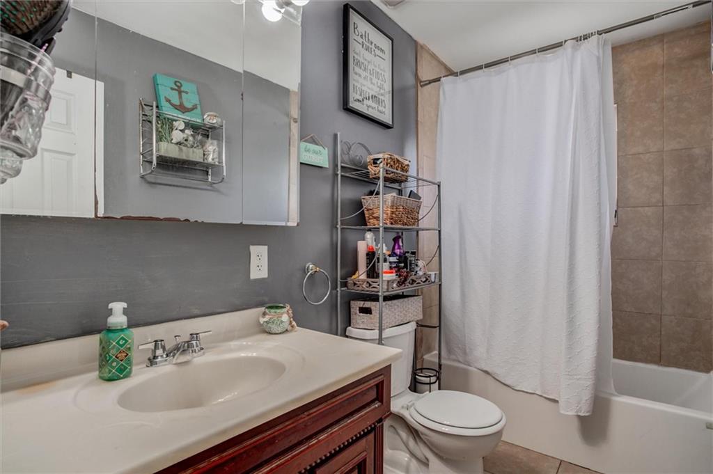 5609 NE San Rafael Drive