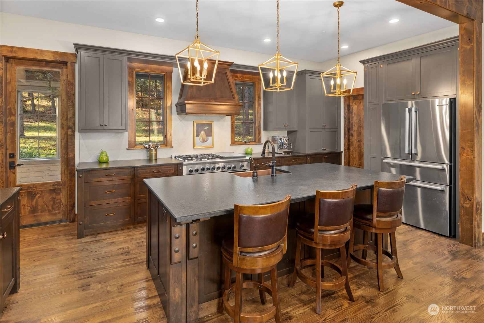Massive kitchen island...let's grab a drink and discuss that round of golf!