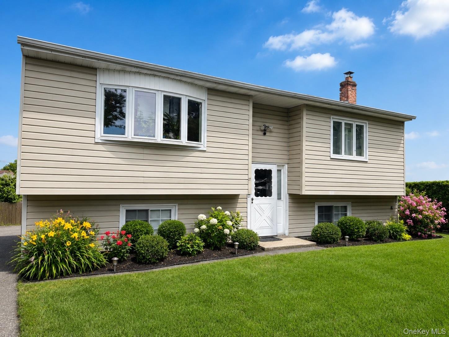 27 Pine Road
