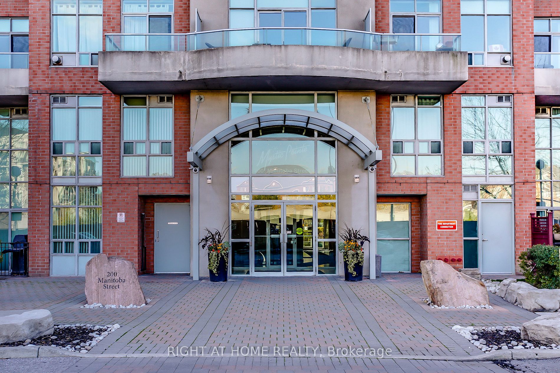 200 Manitoba St 317