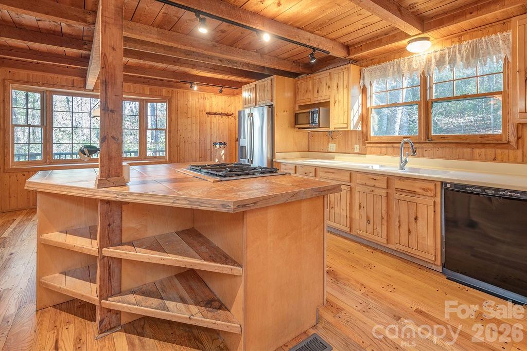 117 Woods View Trail