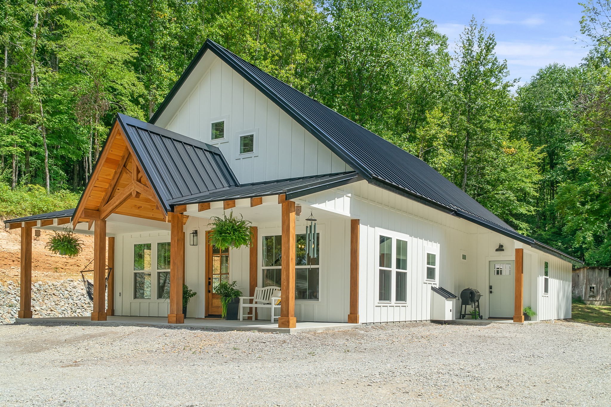 596 Highway 412 E Linden, Tennessee 37096 2431503 Tennessee Real