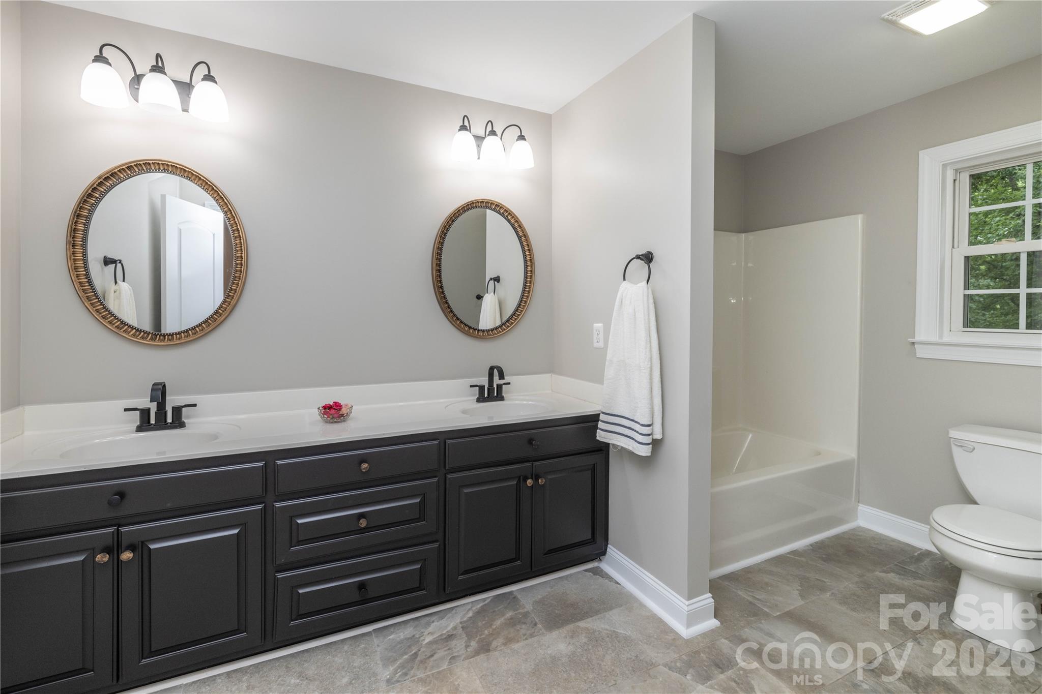 302 Skyland Court
