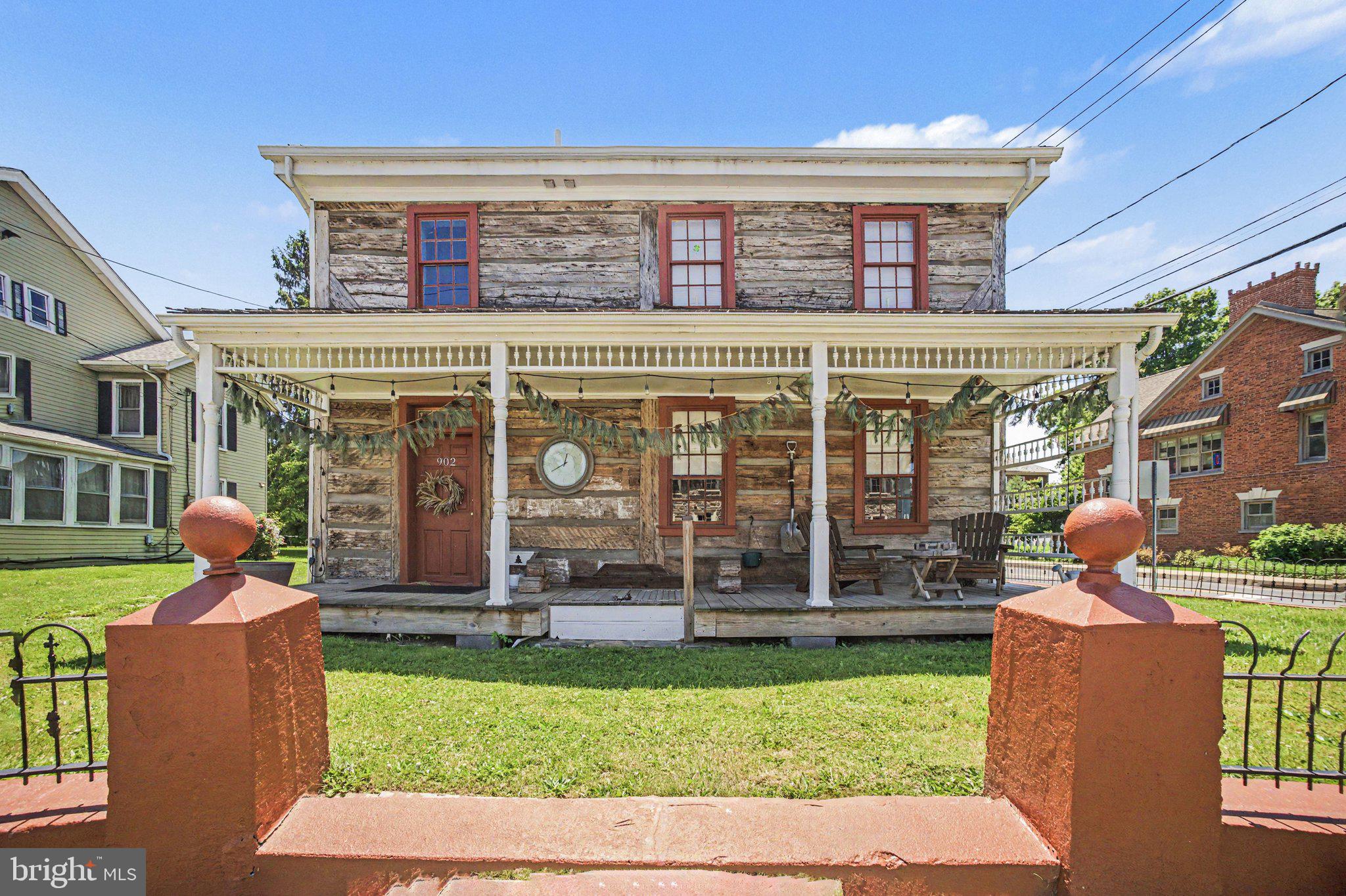 902 Village Rd 1
