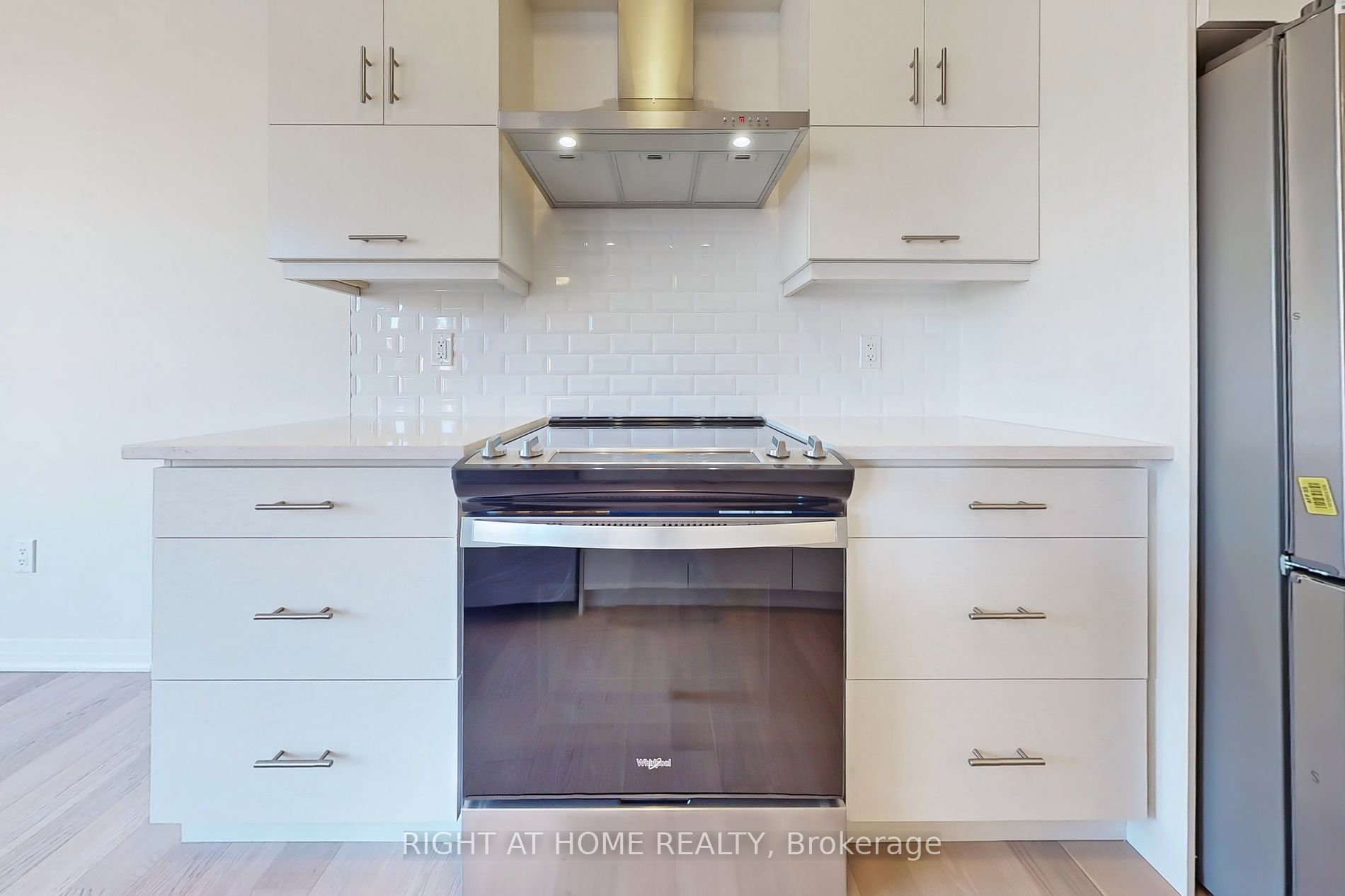 106 E Settlers Road Rd