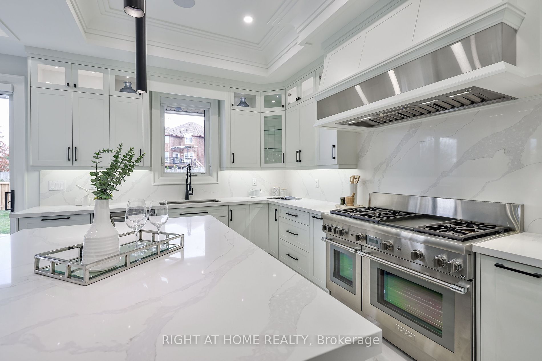 8 Hughson Dr
