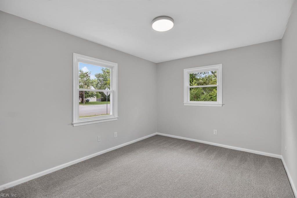 5309 Leesburg Drive