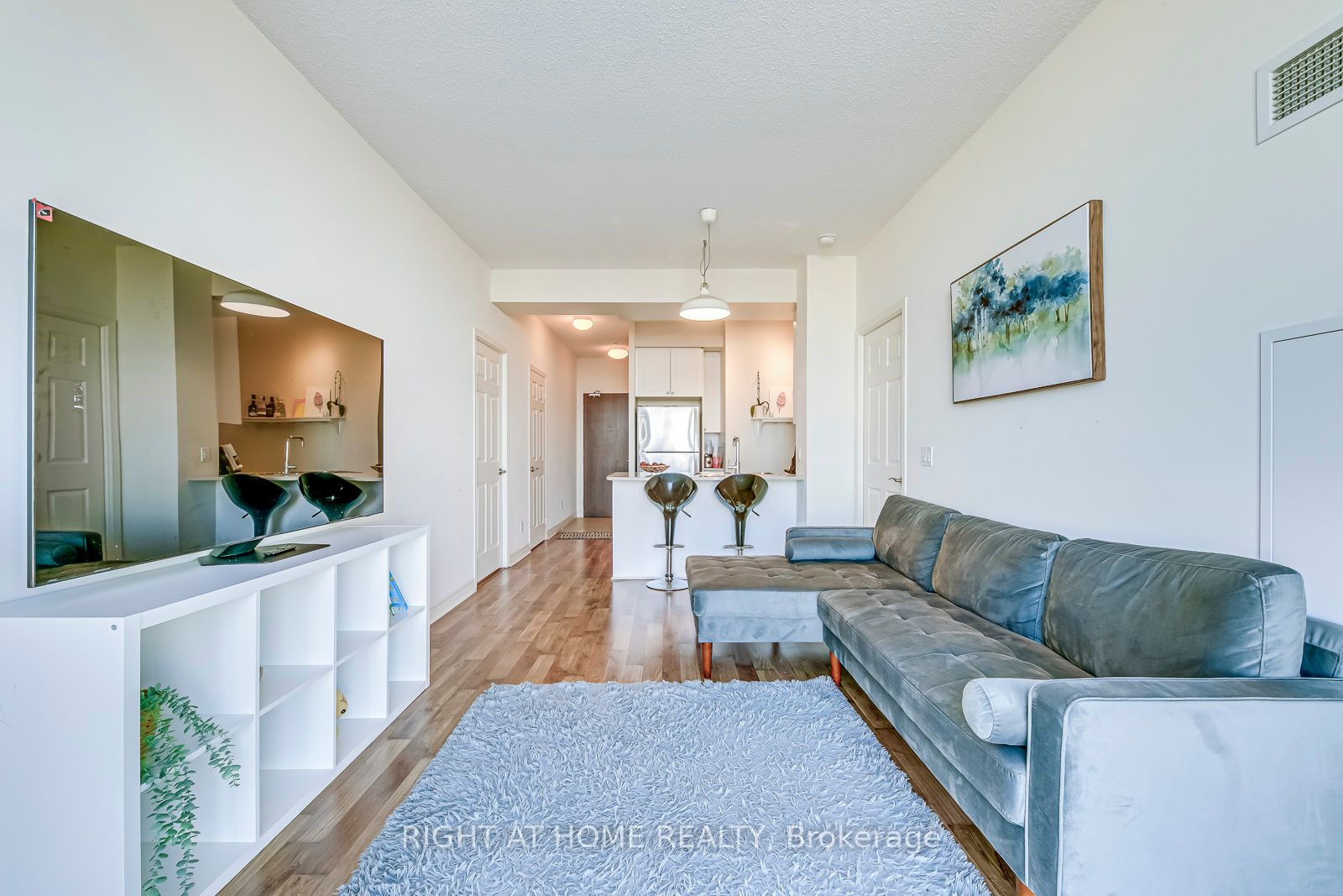 339 W Rathburn Rd 601