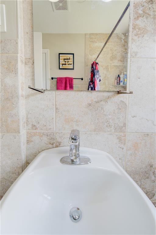 5519 NW Meadowvale Drive