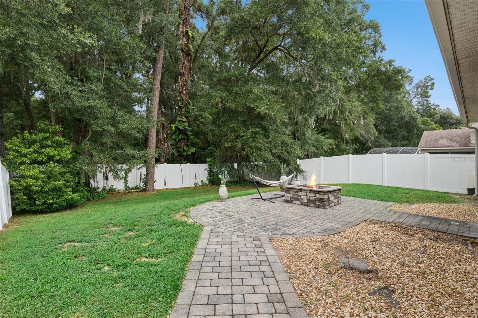 2019 Golden Ivy Way