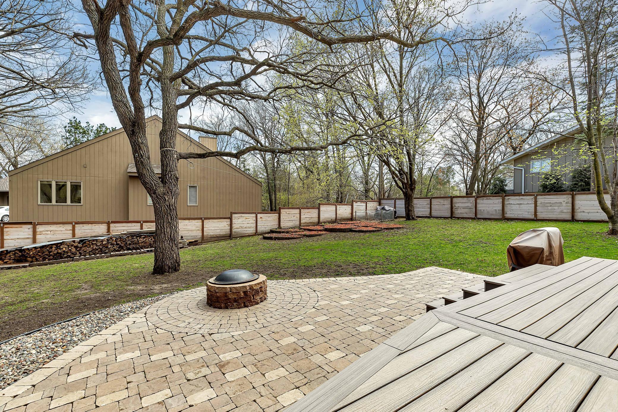 2022 Hillcrest Drive