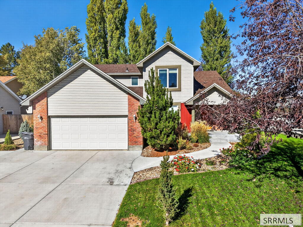 915 Summerfield Drive