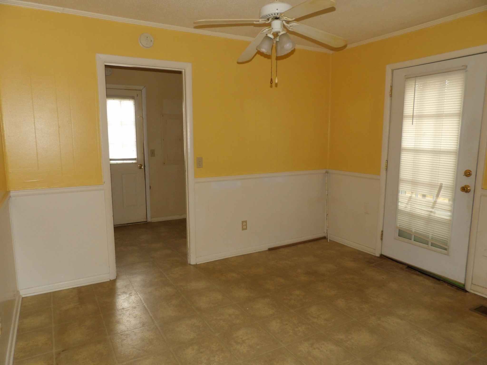 121 Eze Ave