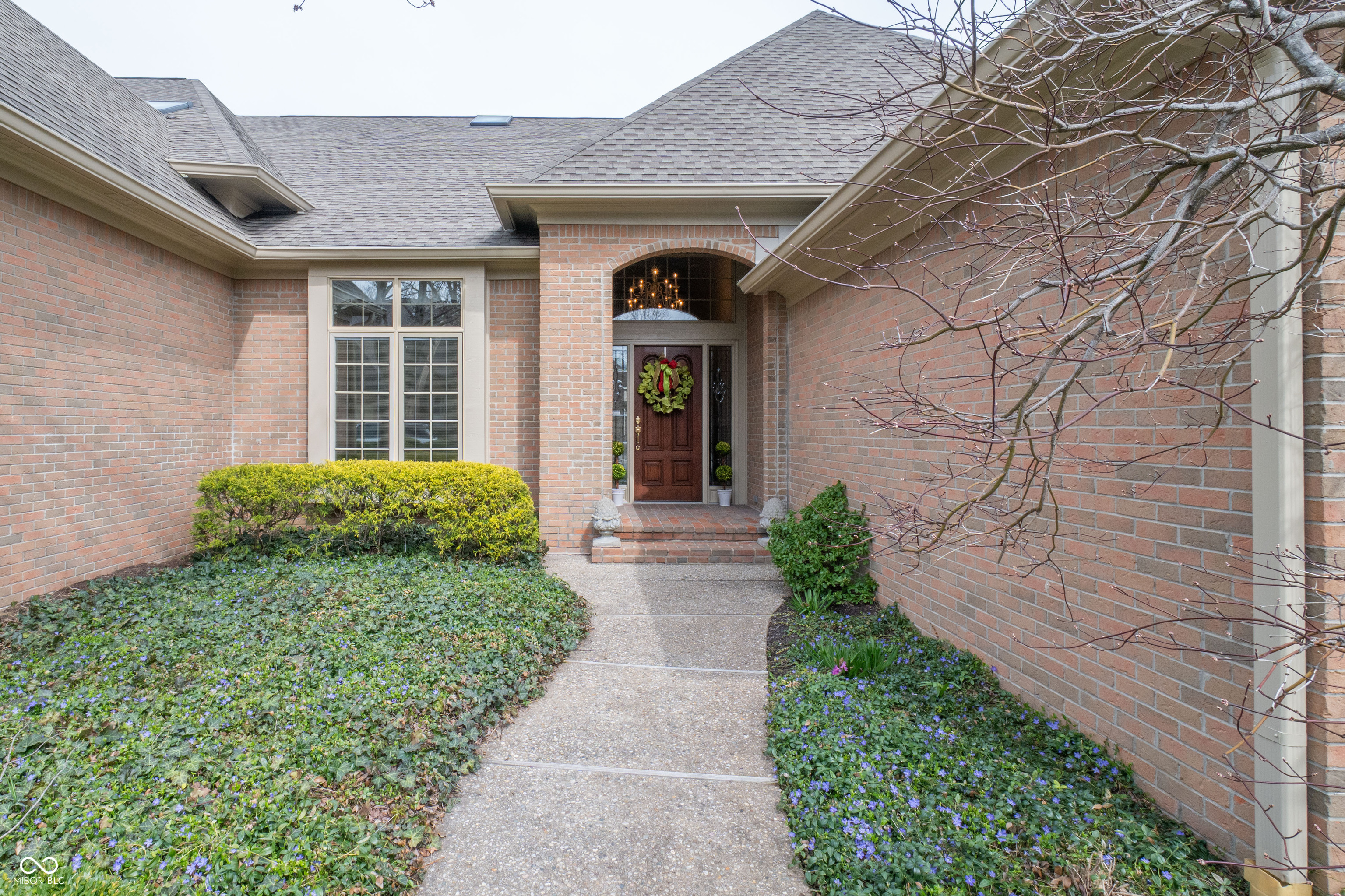 1700 Pathway Drive S