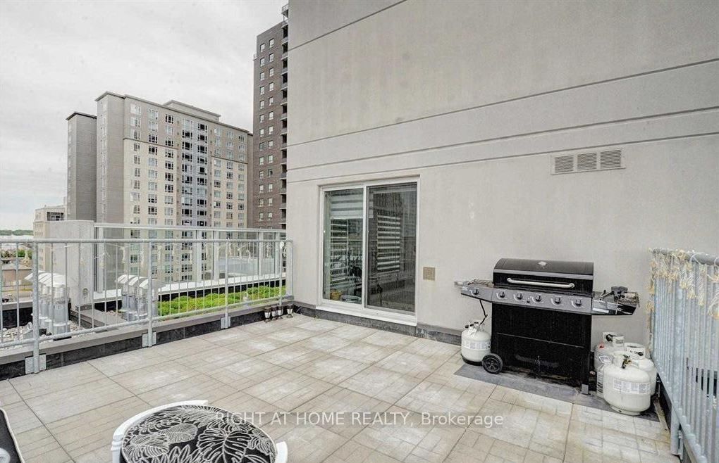 321 Spruce St 608