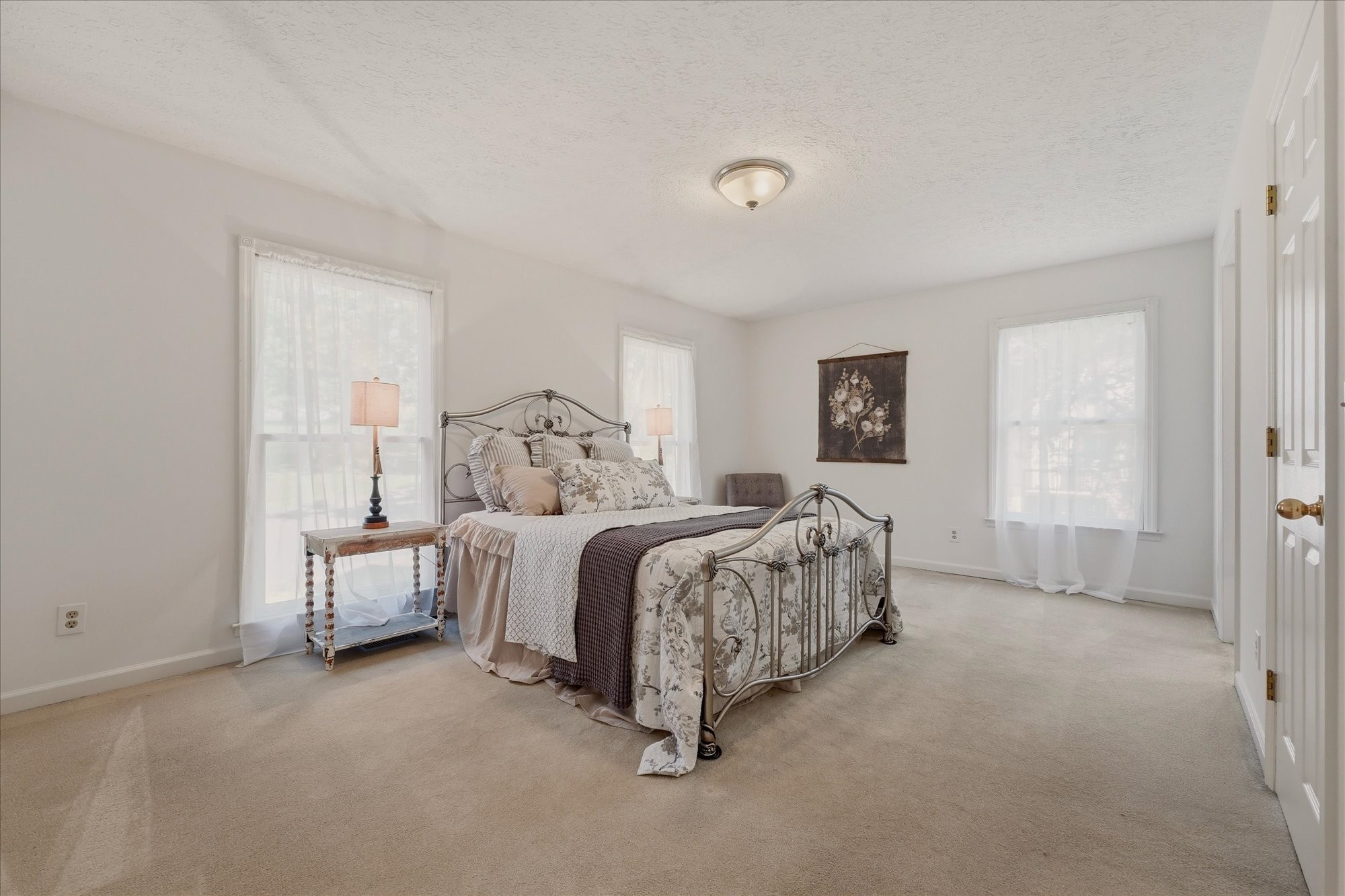 812 Fonnic Dr