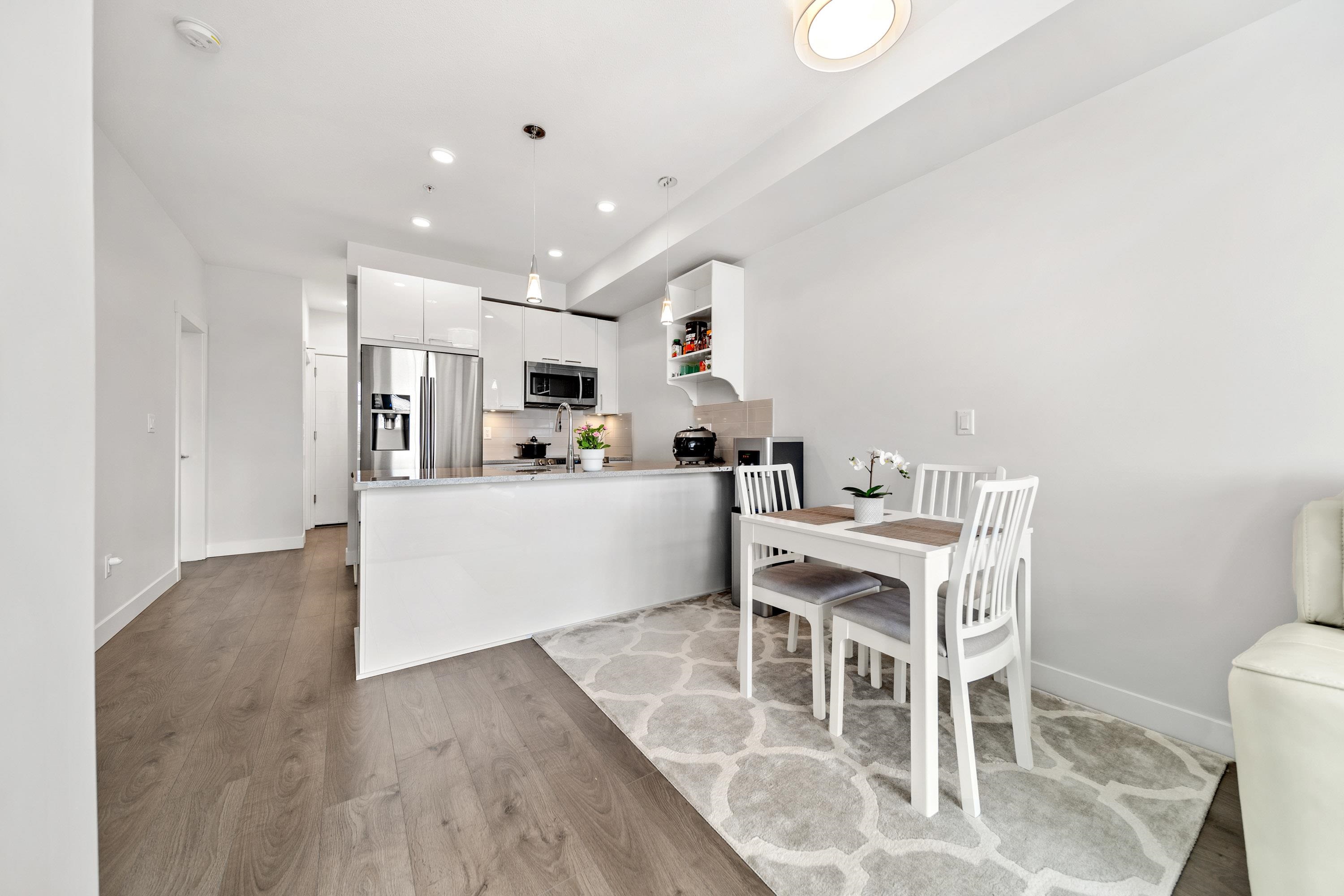 20686 Eastleigh Crescent 414