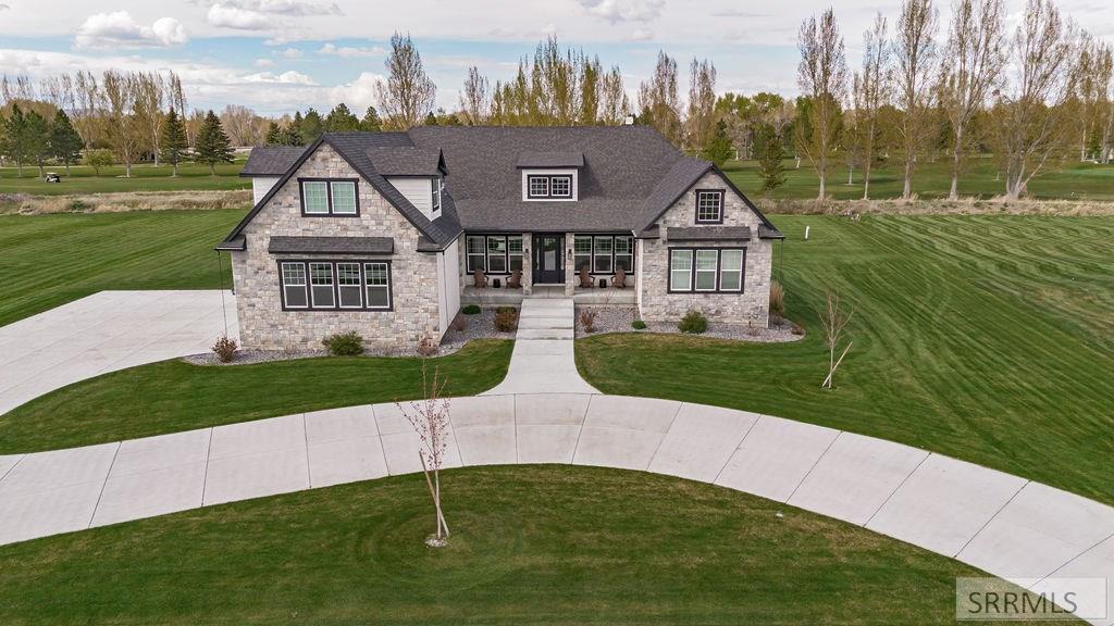 4035 E Fairway Drive