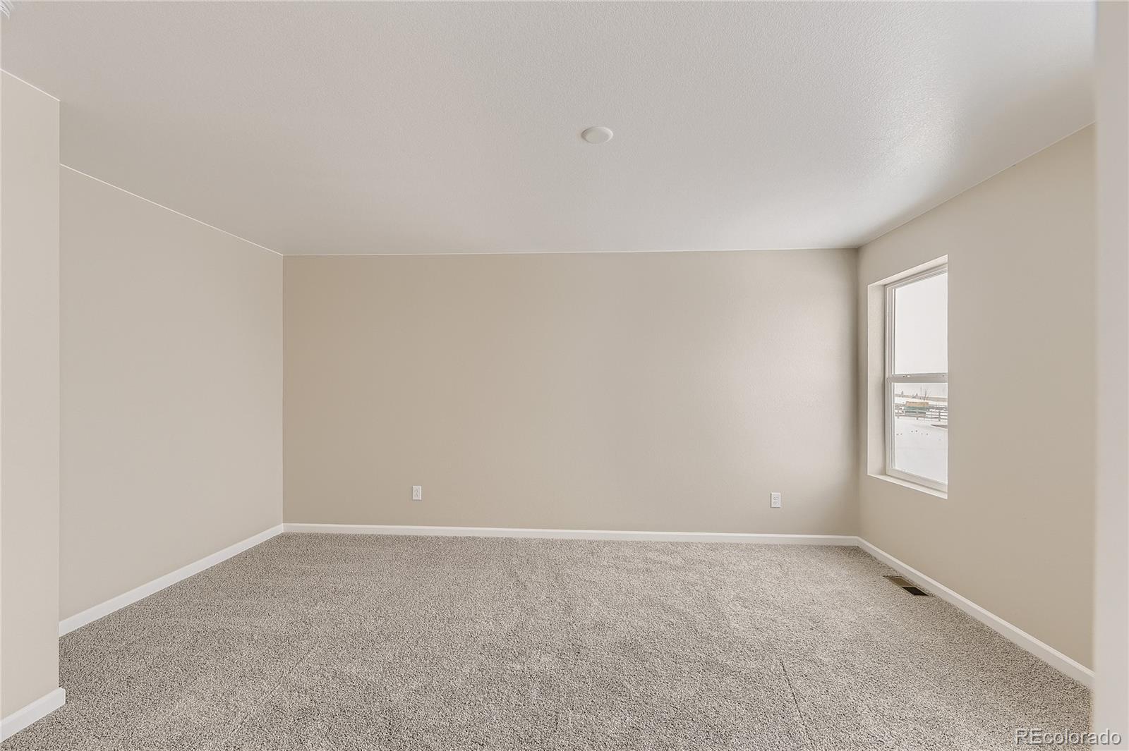 3270 N Denali Street