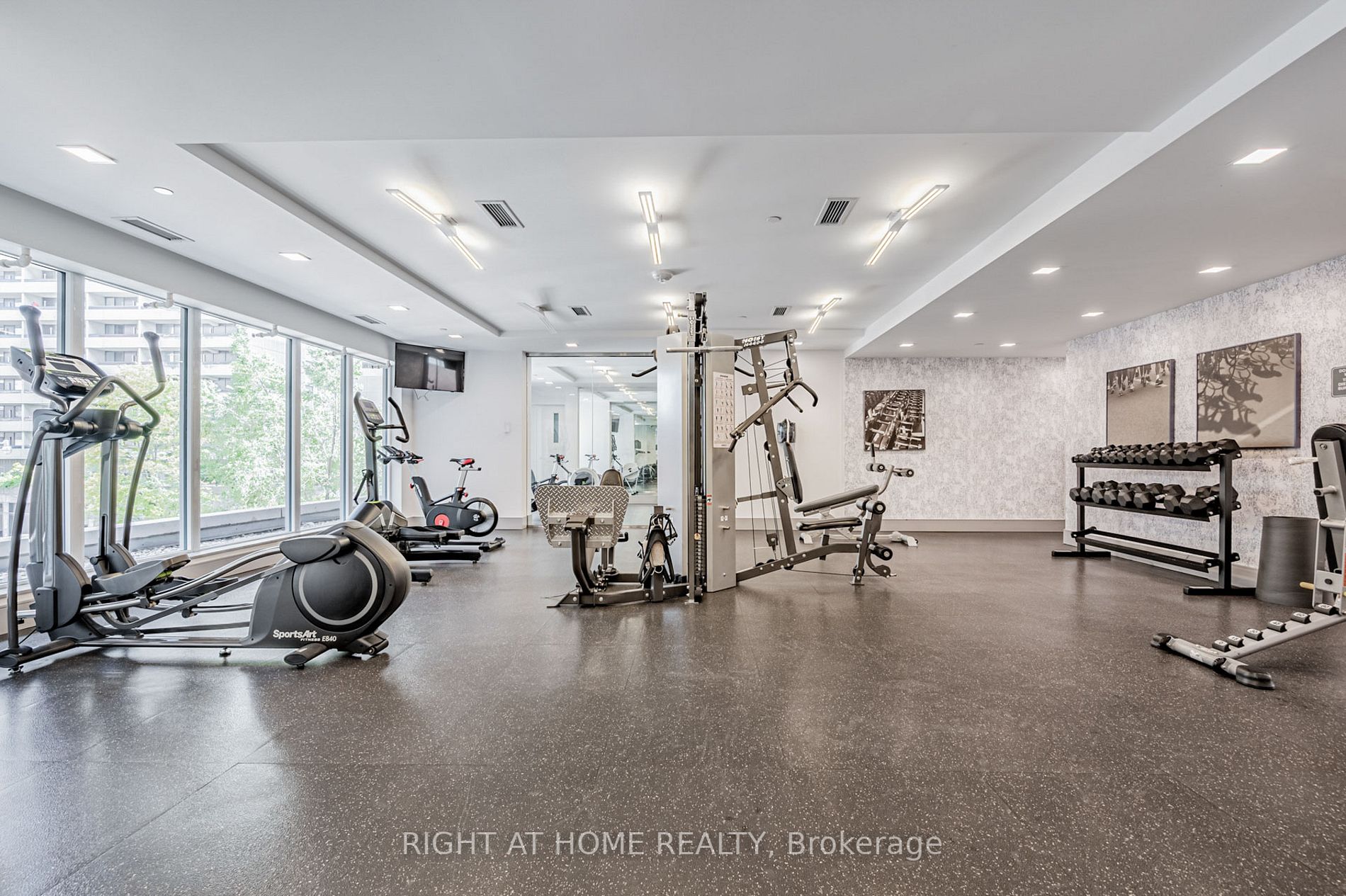 58 Orchard View Blvd 1707