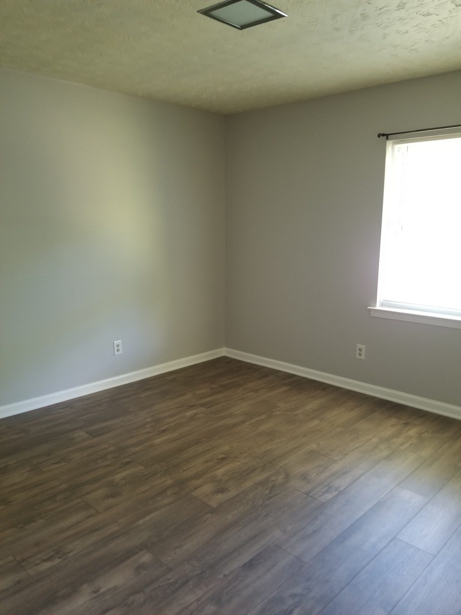 110 Rolling Acres Dr