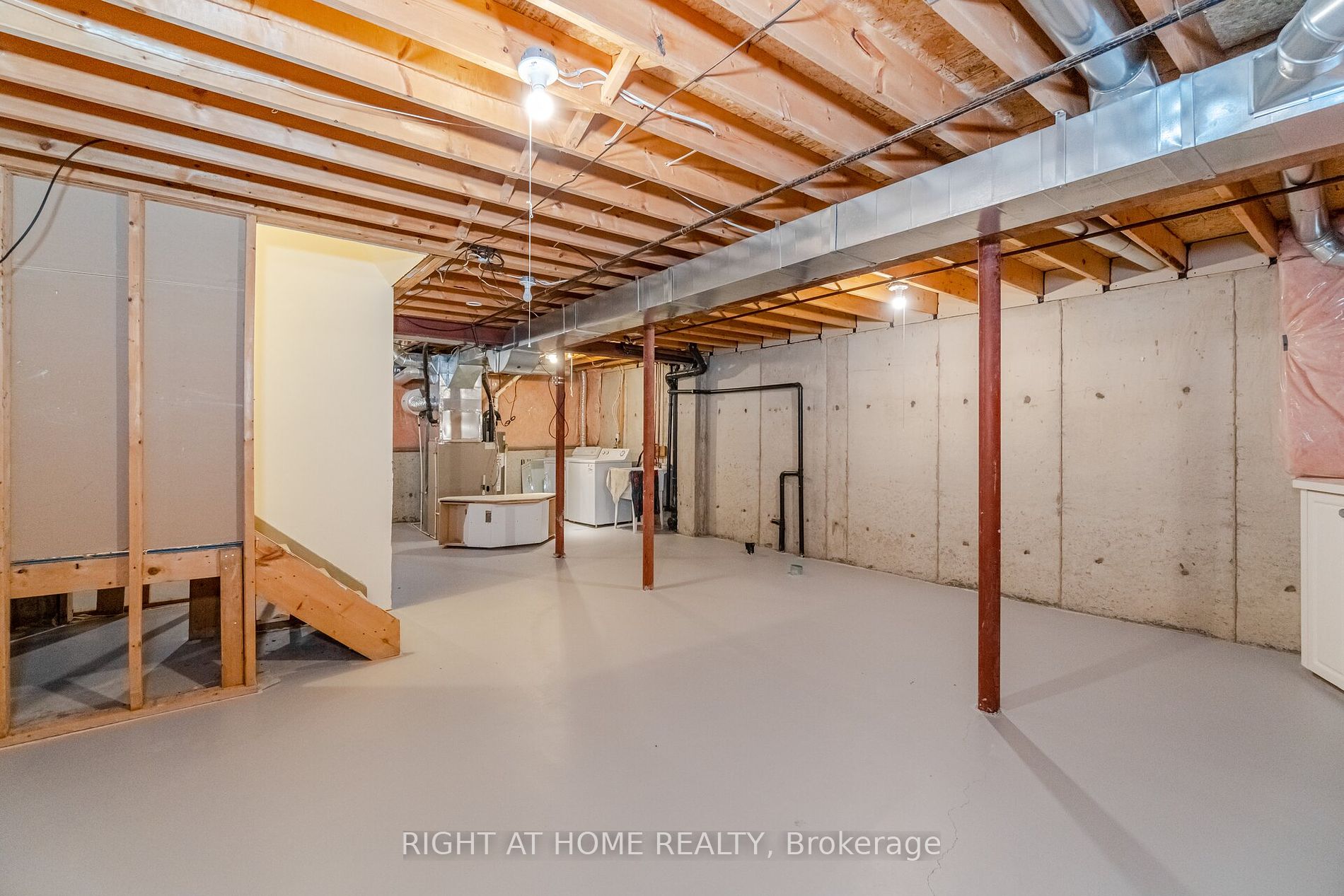 348 Delaney Dr