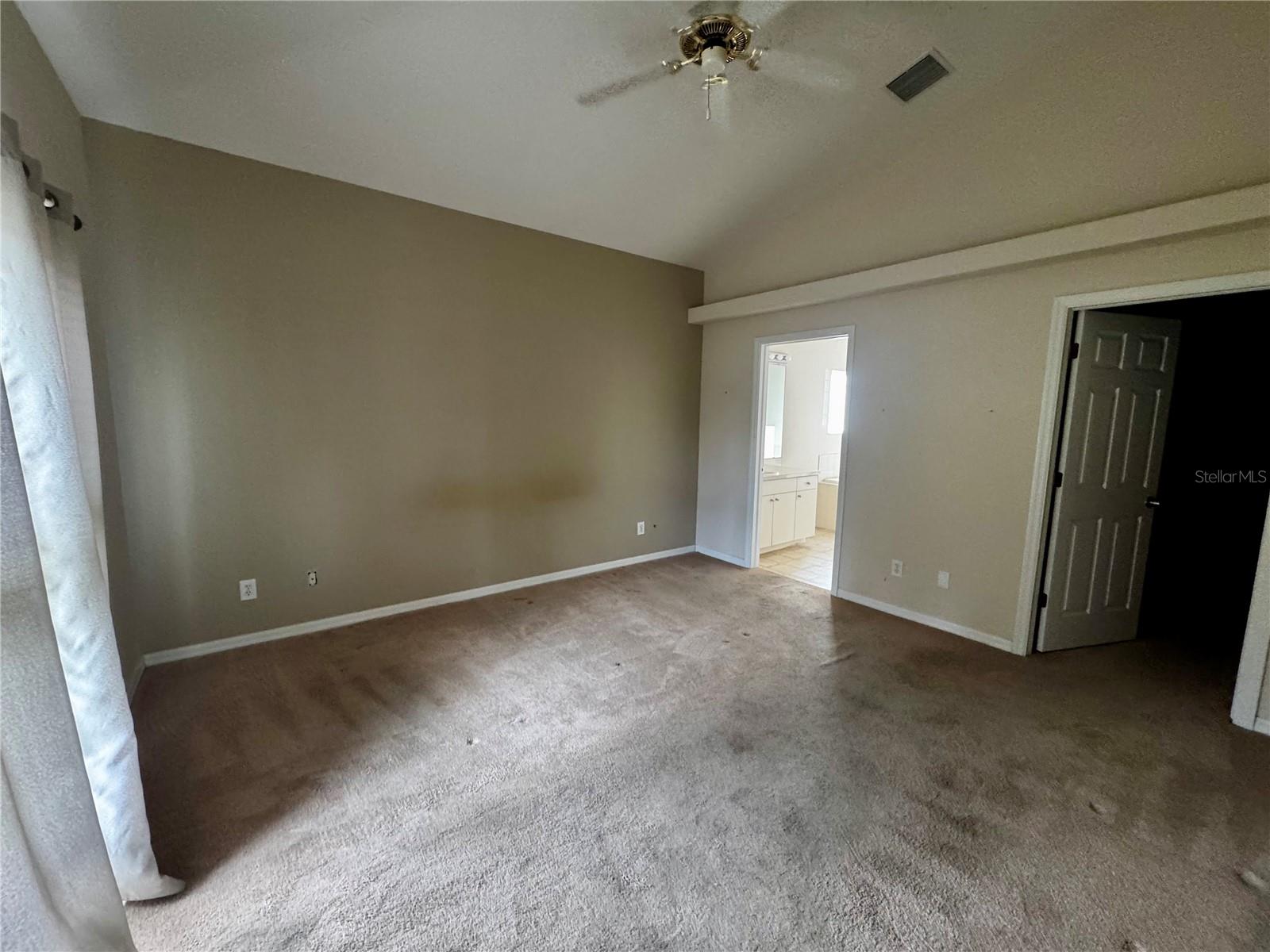 5912 33rd Drive E